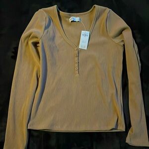 NWT Hollister Henley shirt